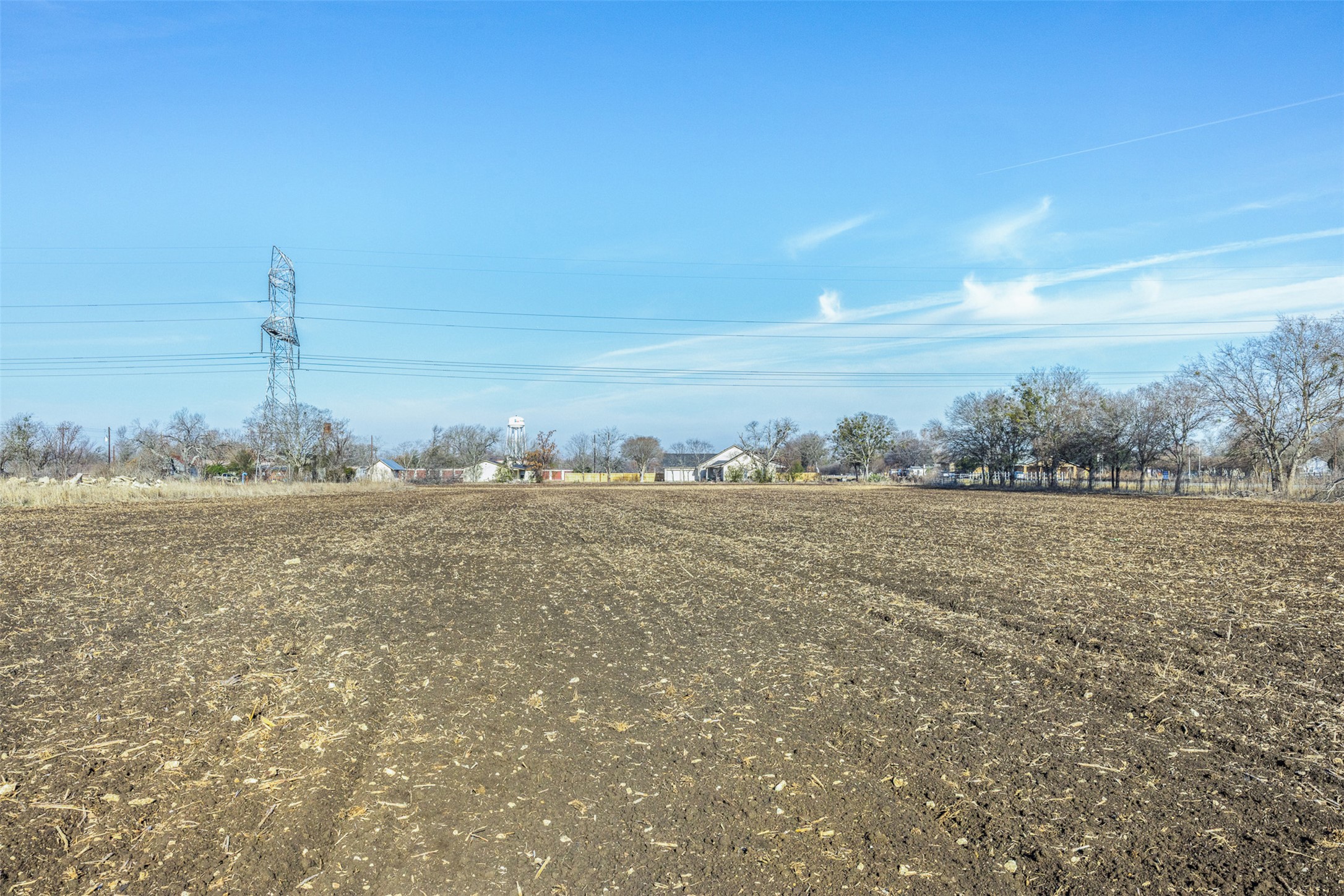 main property photo 25