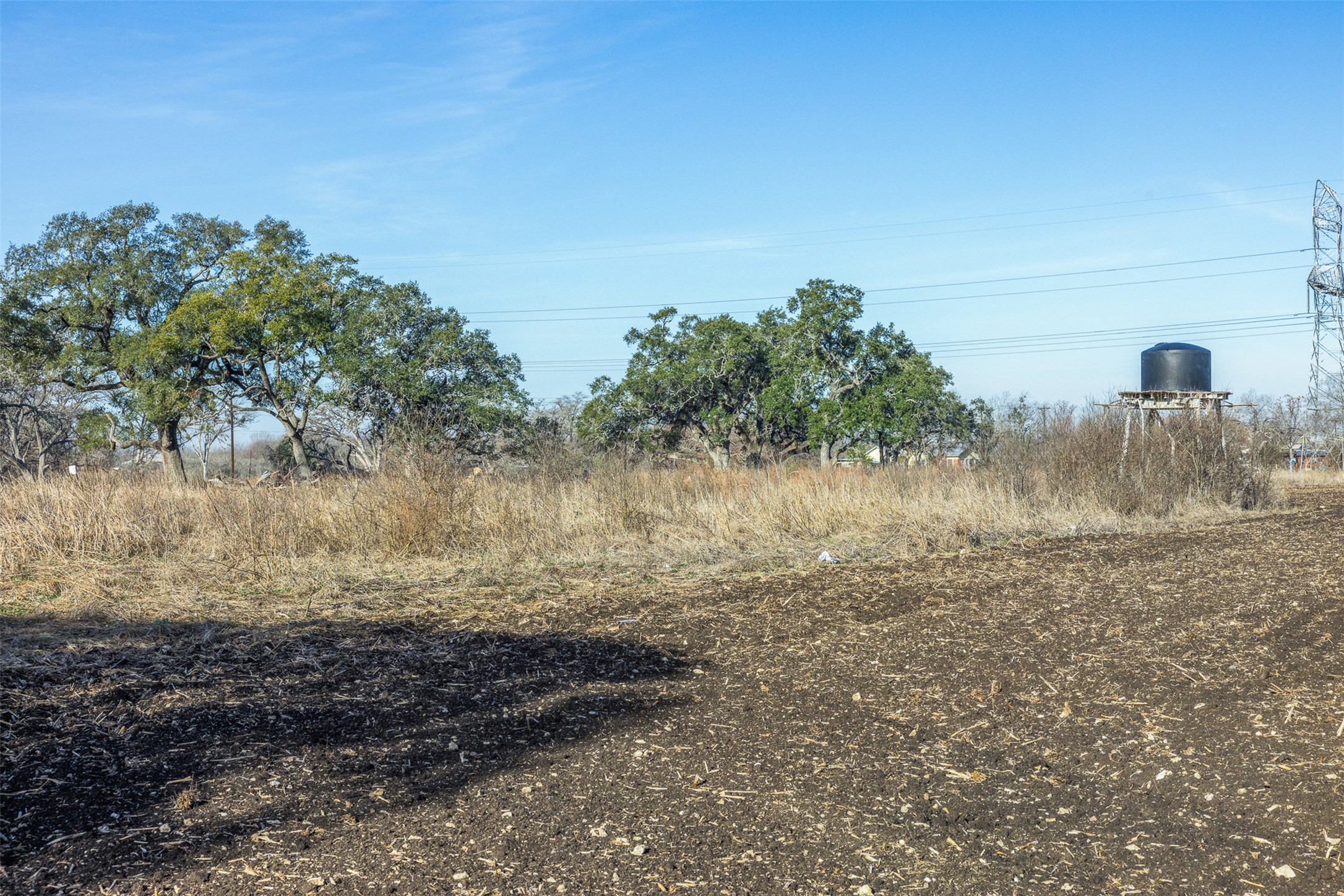 main property photo 8