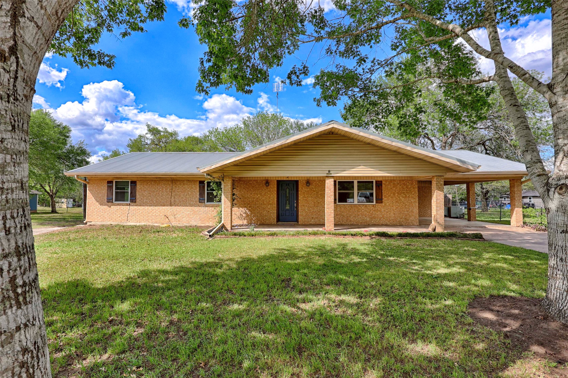main property photo 1