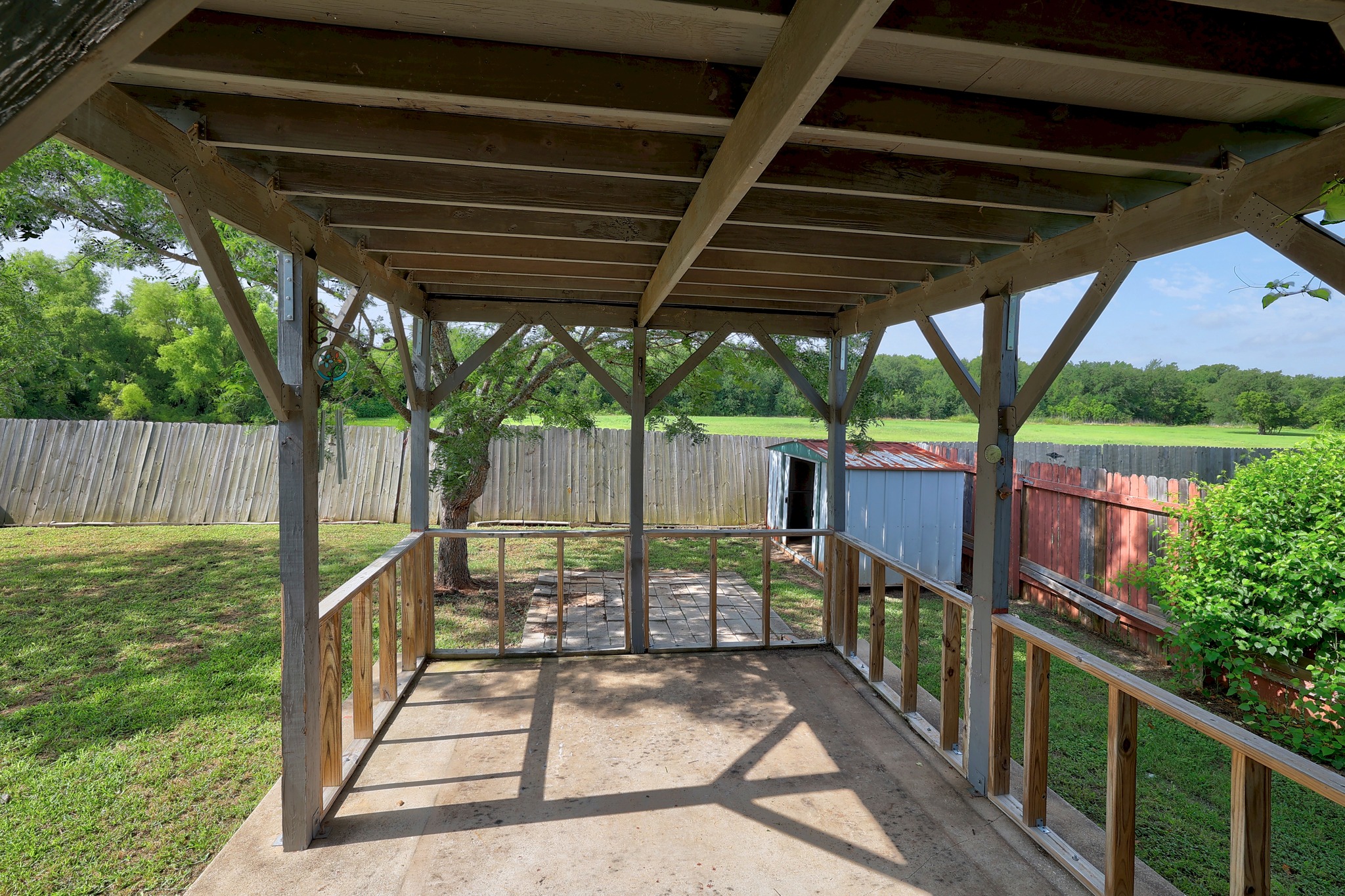 main property photo 22