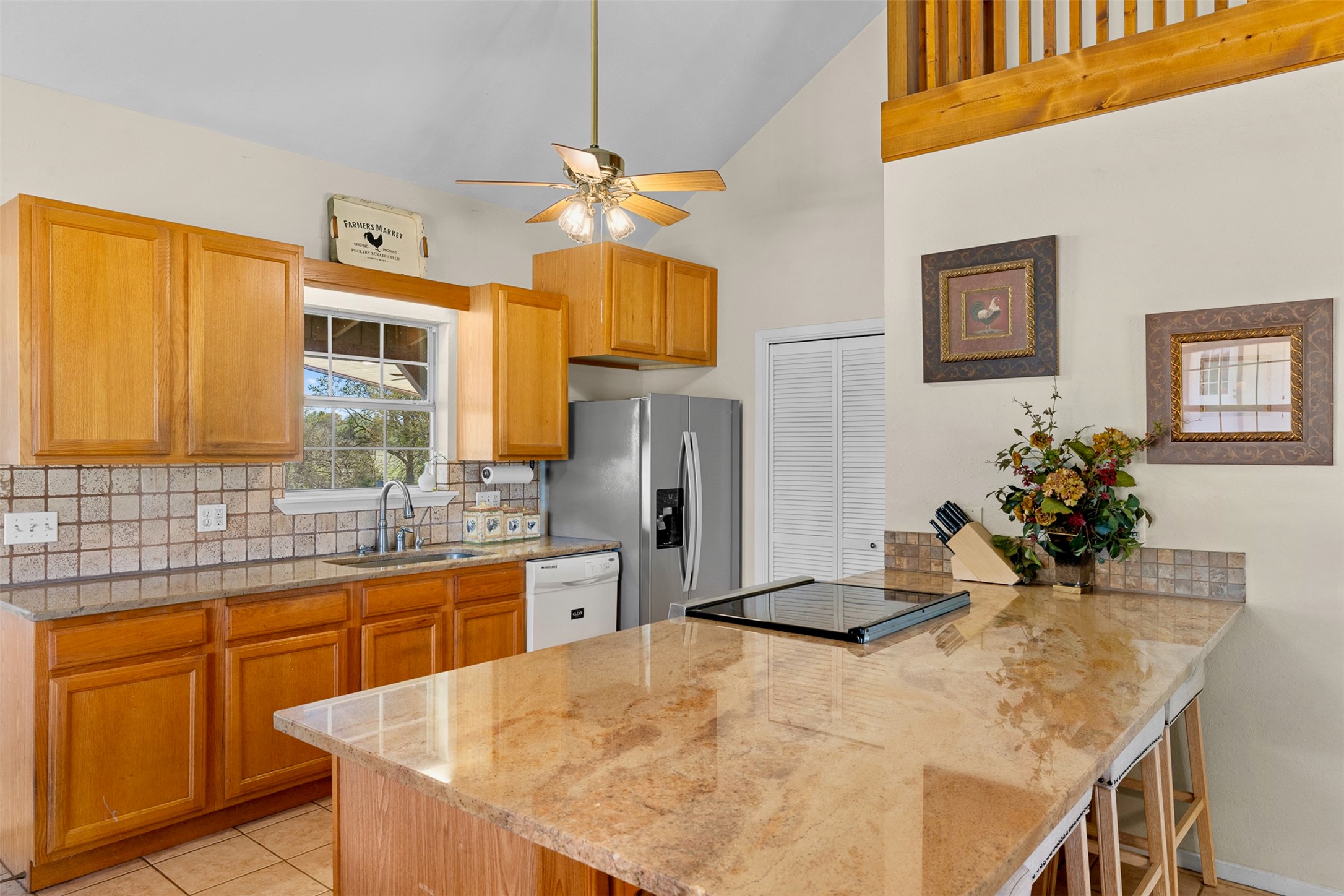 main property photo 22