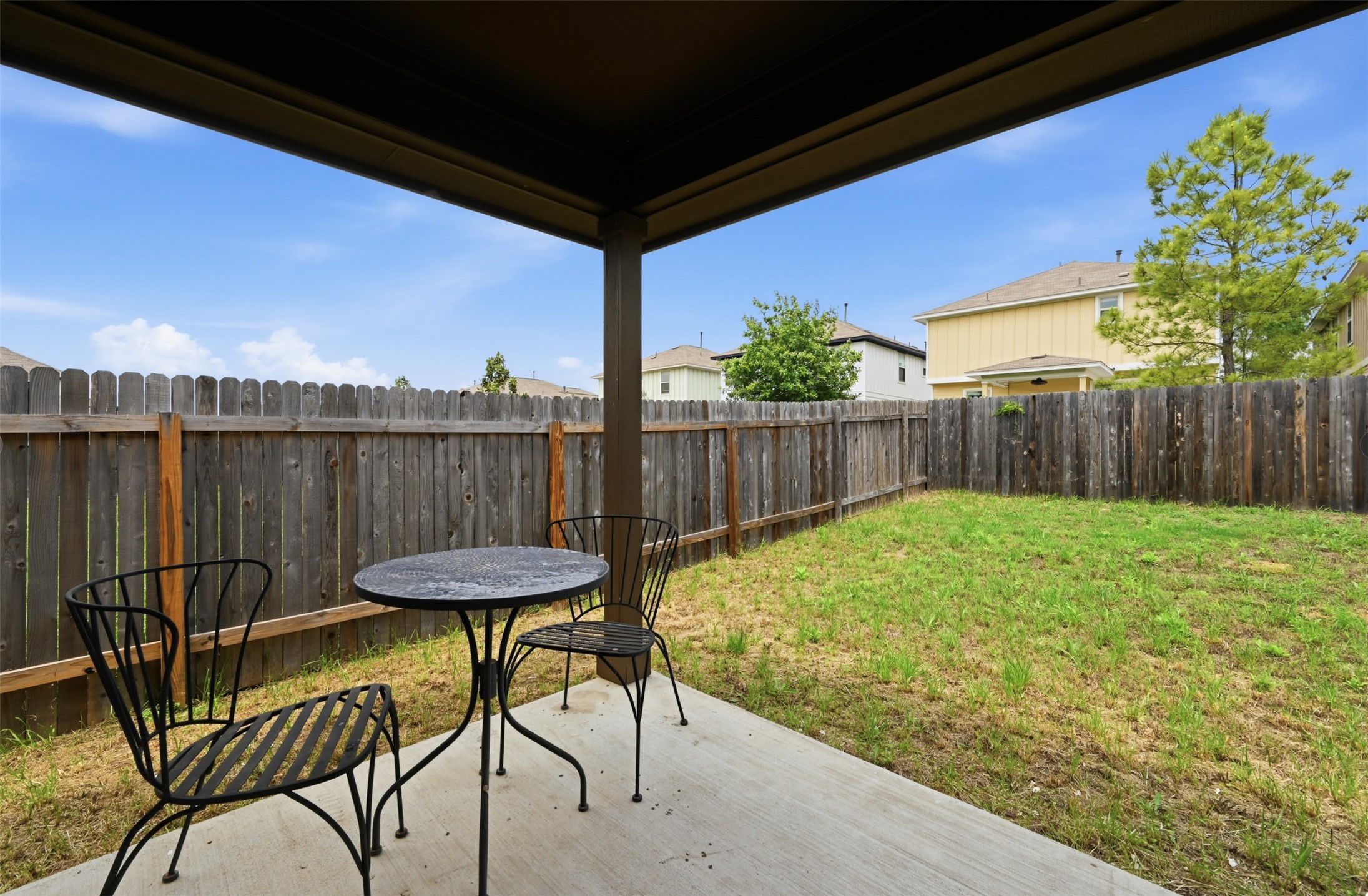 main property photo 18