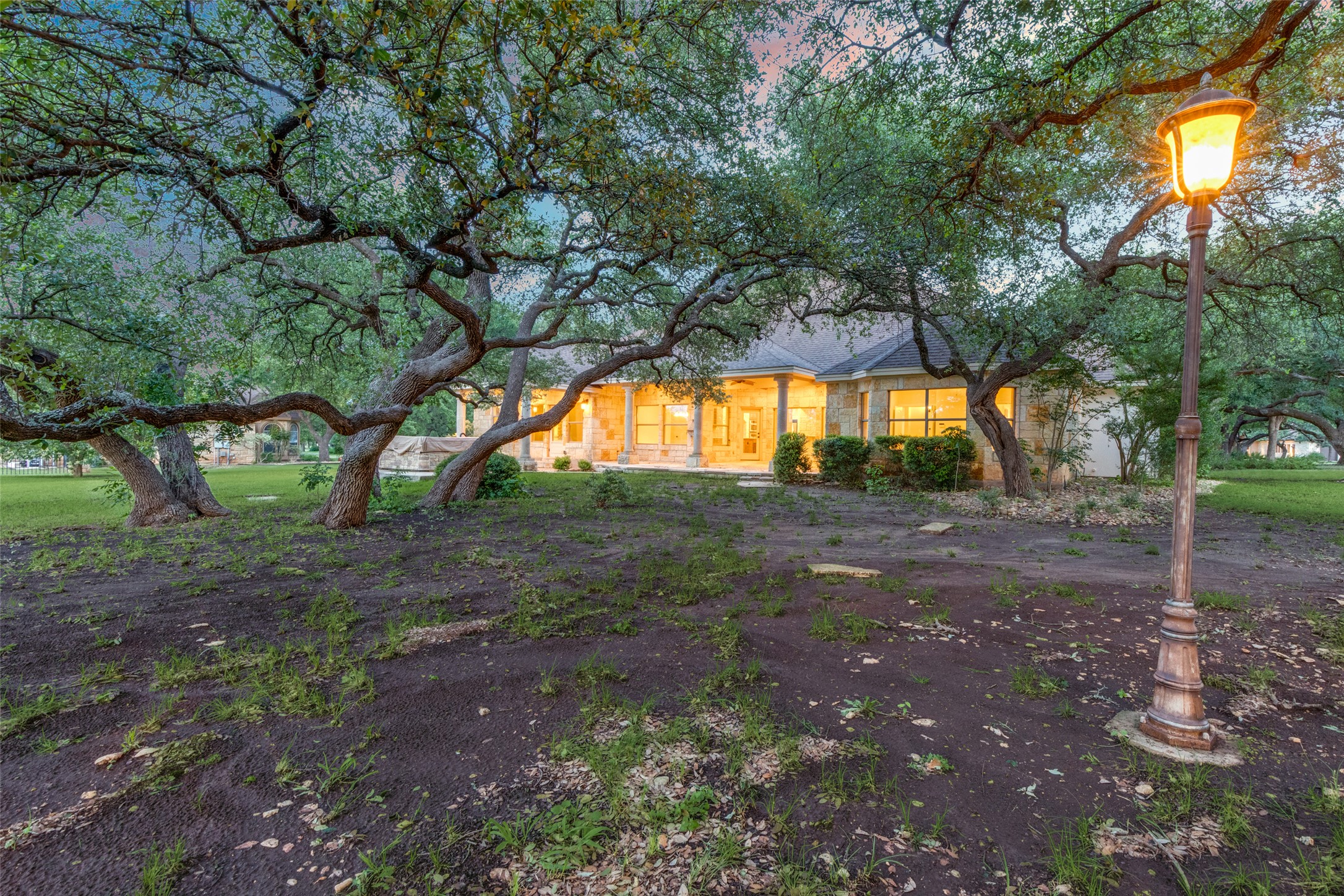 main property photo 23