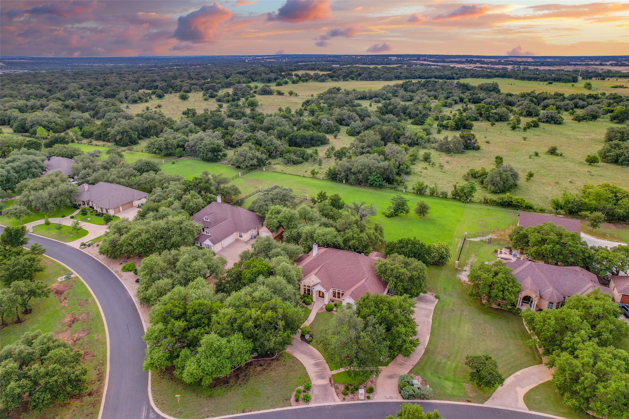 main property photo 25