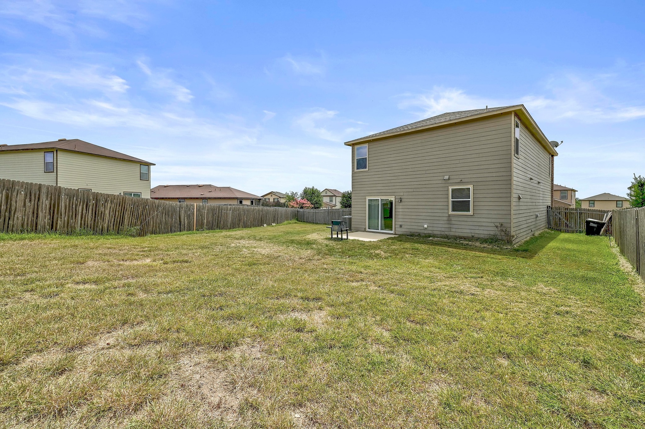 main property photo 24