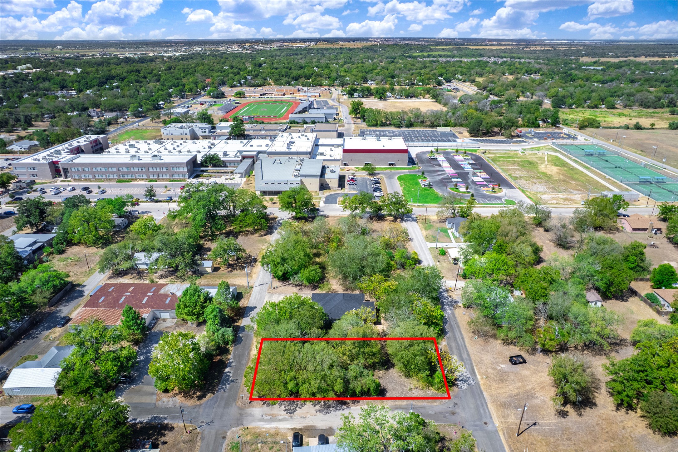 main property photo 10