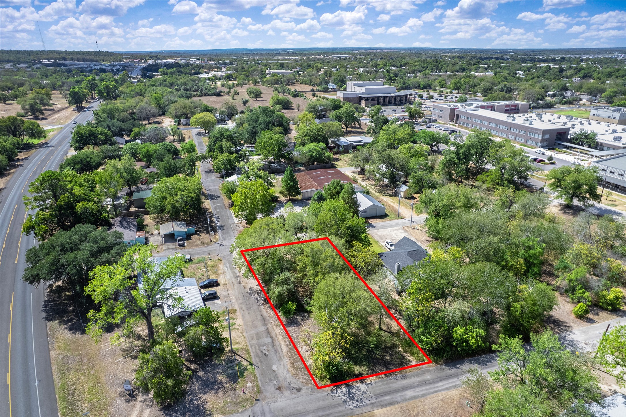 main property photo 9