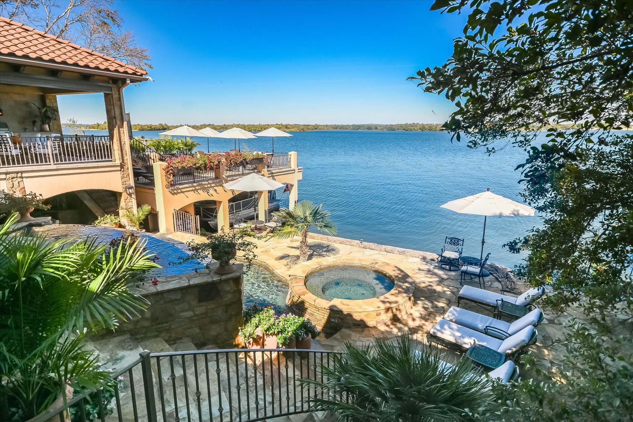 main property photo 21