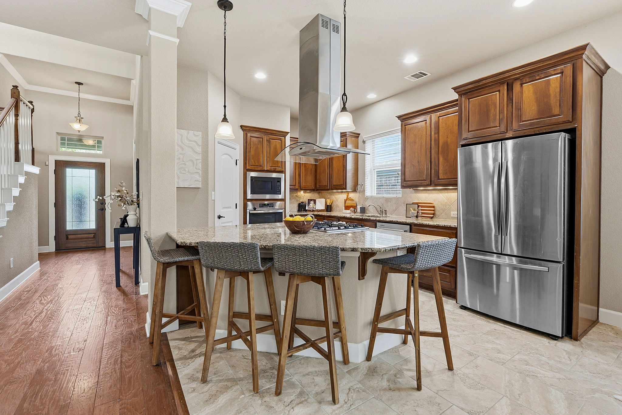 main property photo 12
