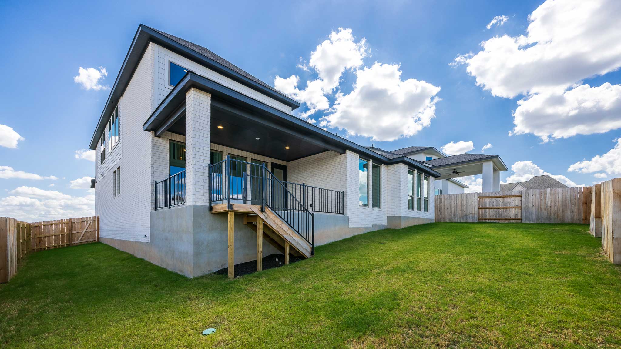 main property photo 12