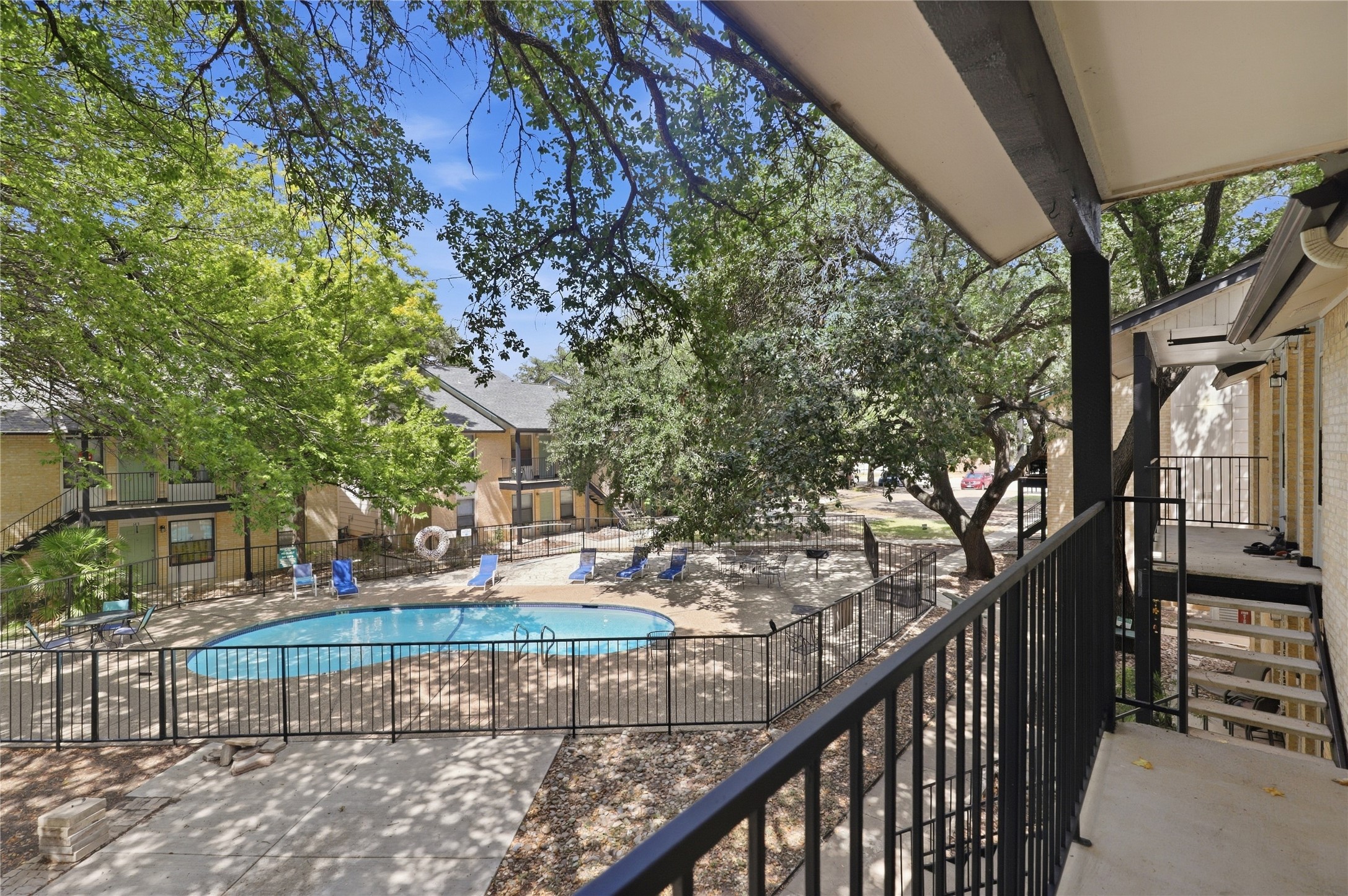 main property photo 21