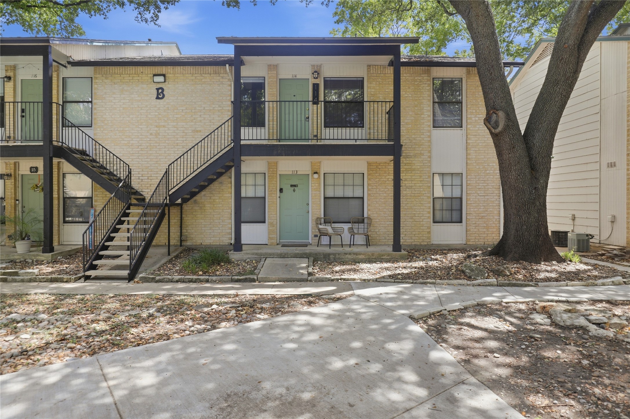 main property photo 24