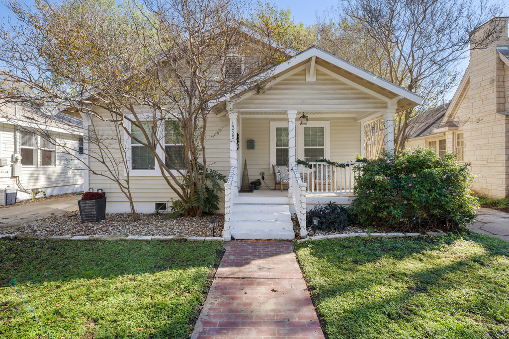 main property photo 27