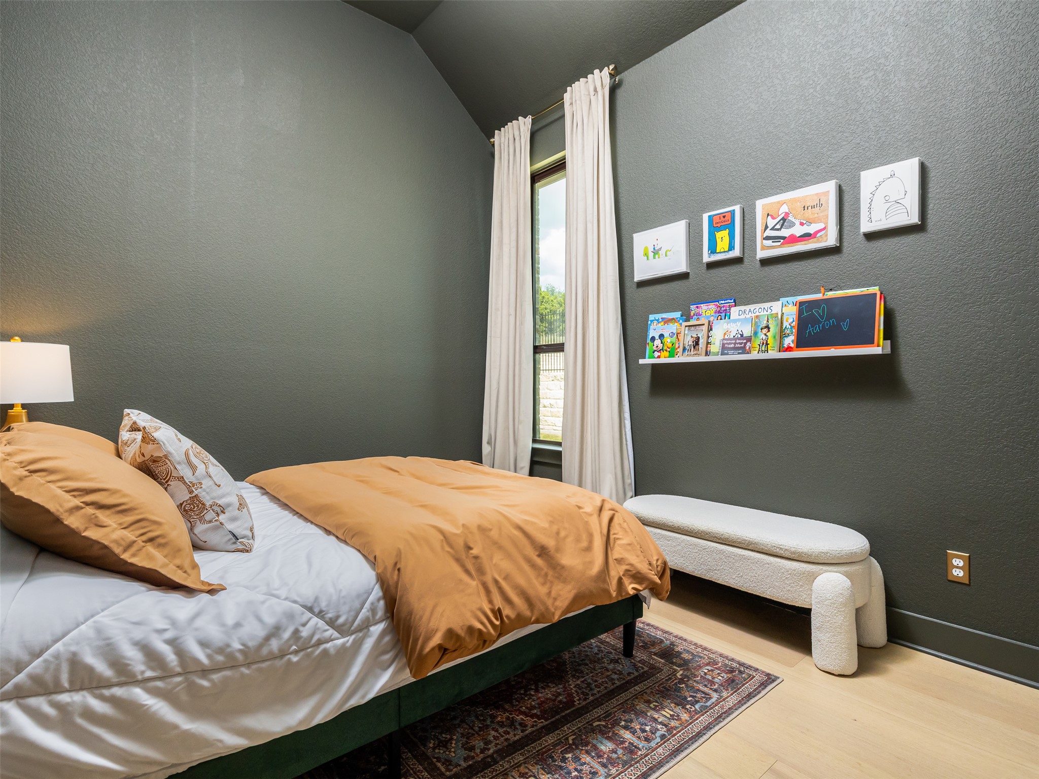 main property photo 29
