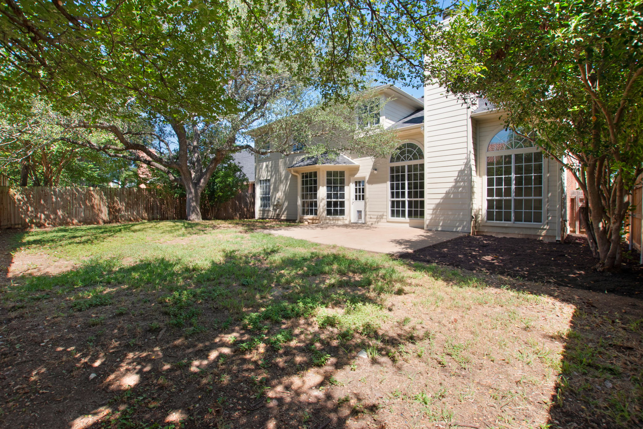 main property photo 37