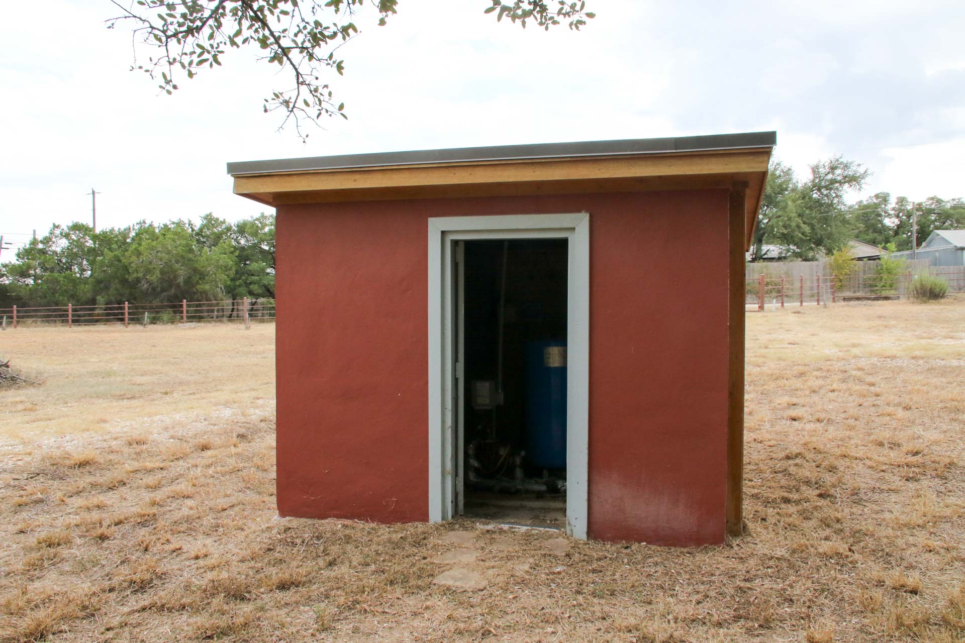 main property photo 26