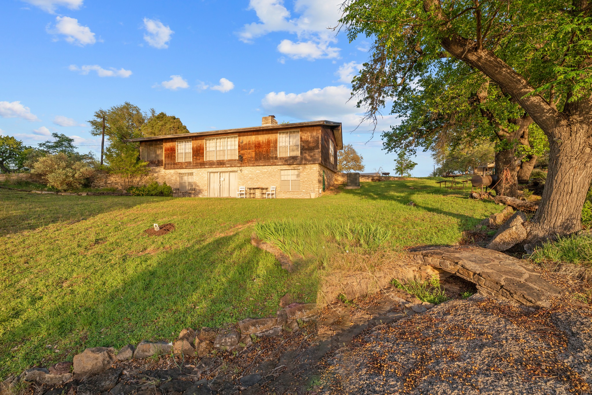 main property photo 36