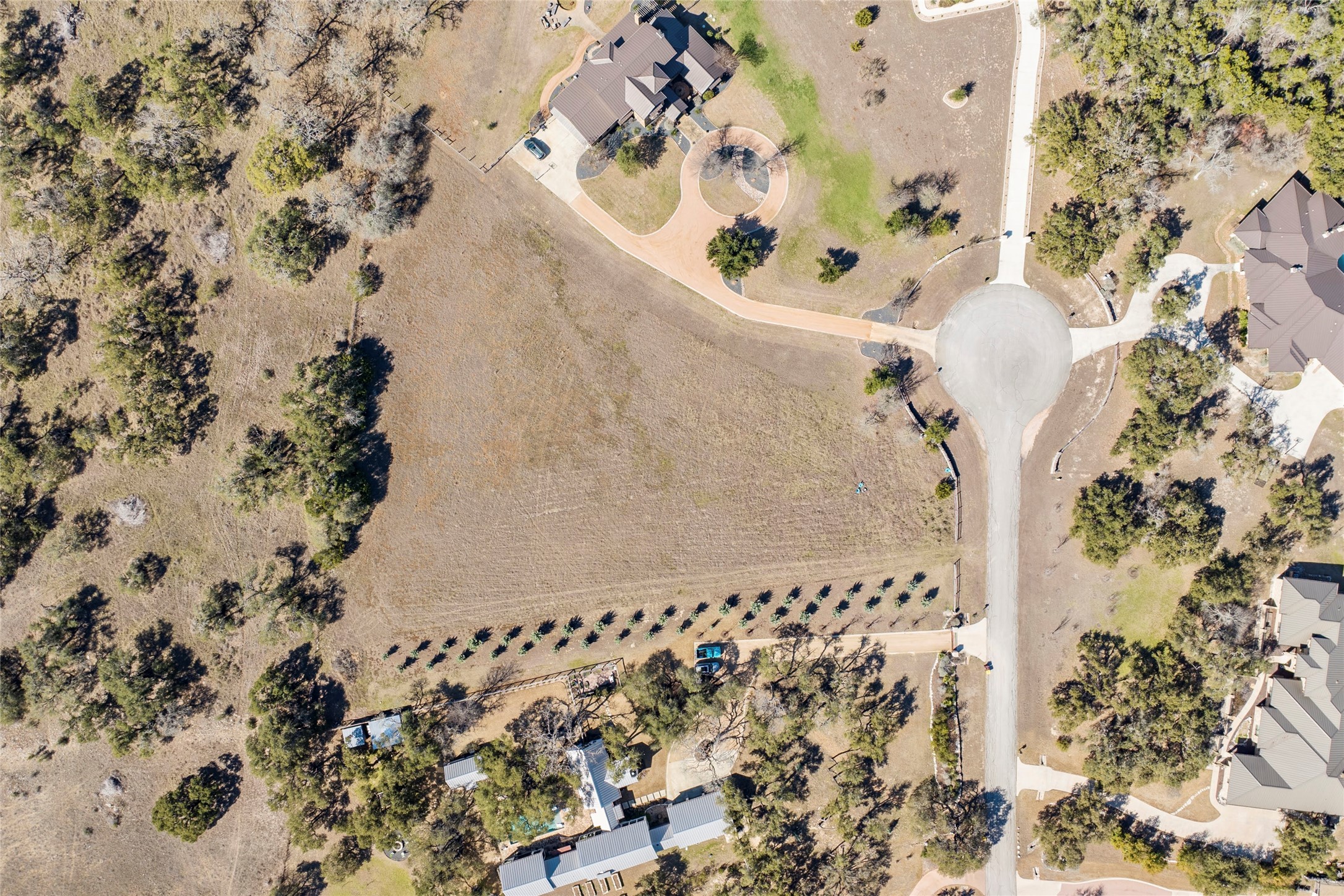 main property photo 13