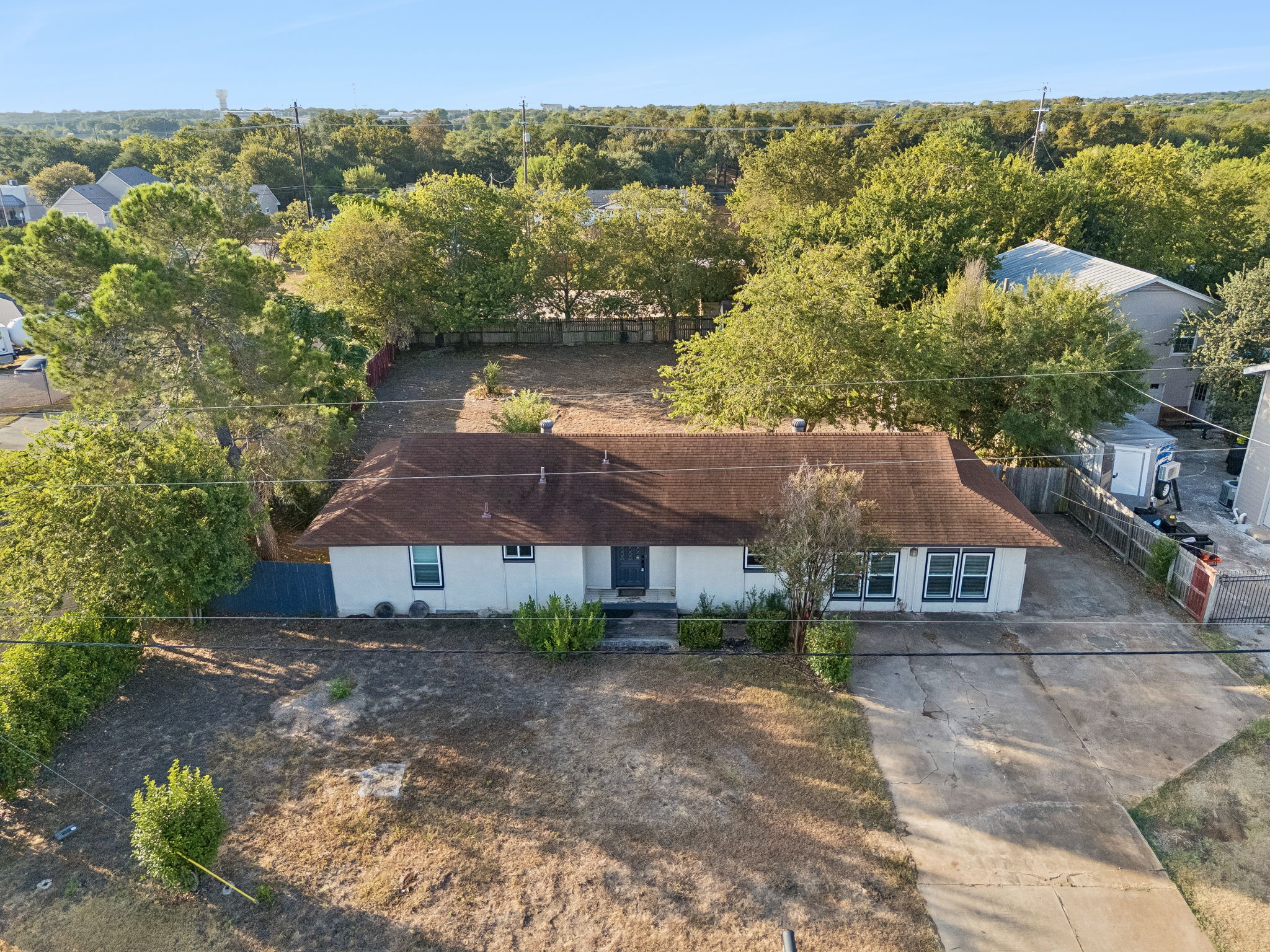 main property photo 27