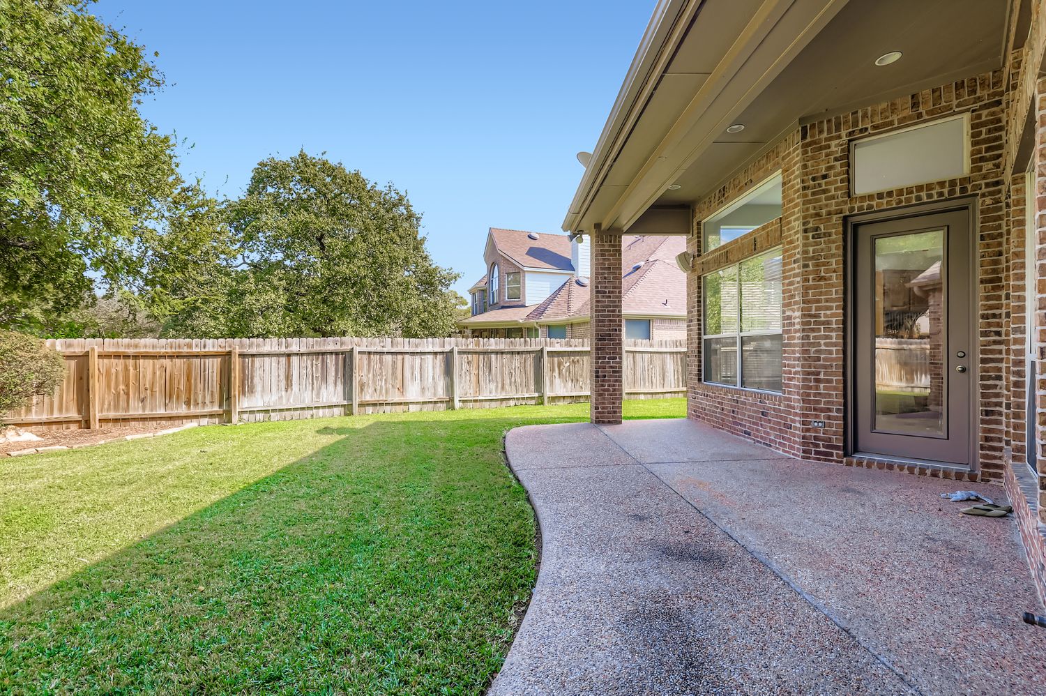 main property photo 13