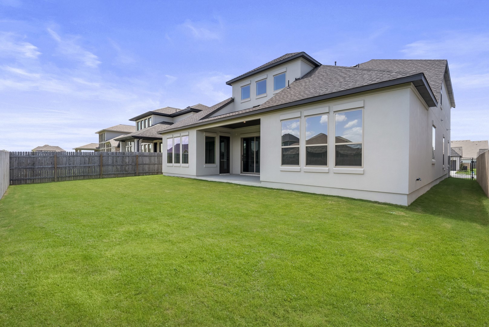 main property photo 15