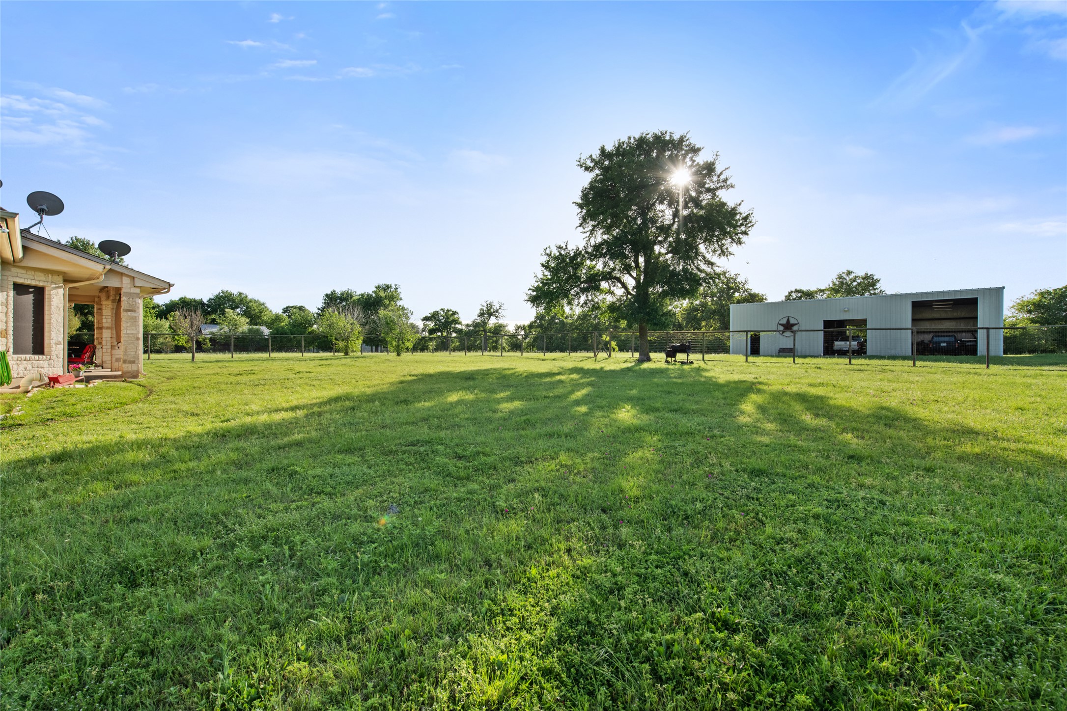 main property photo 27