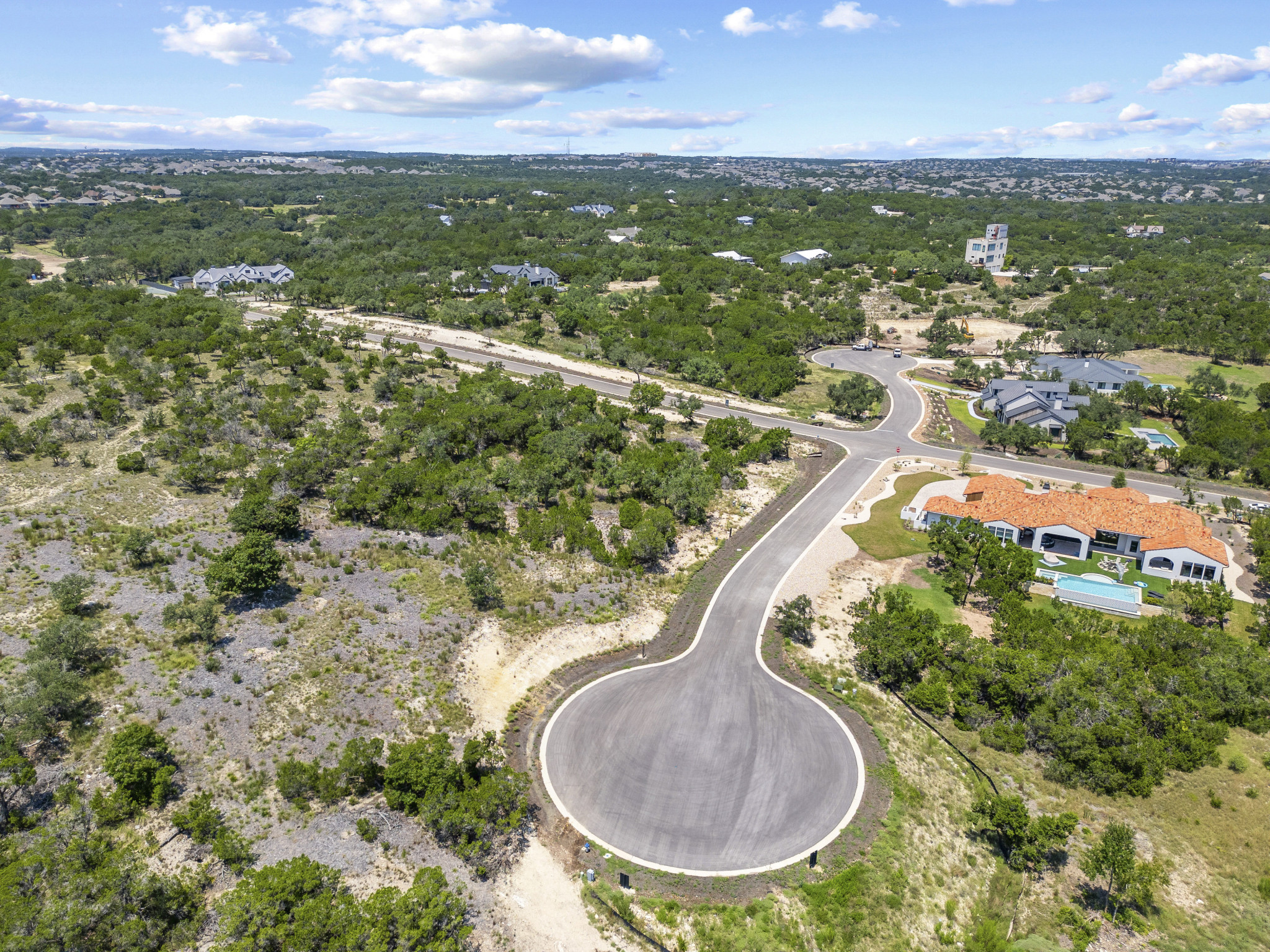 main property photo 8