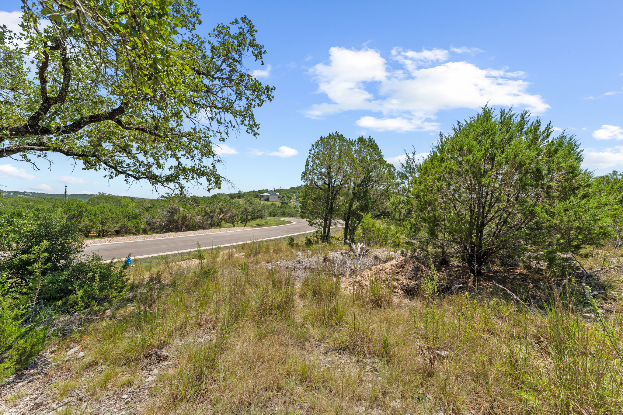 main property photo 9
