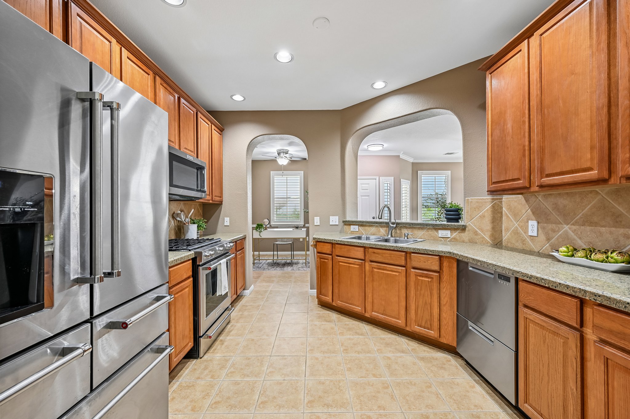 main property photo 16