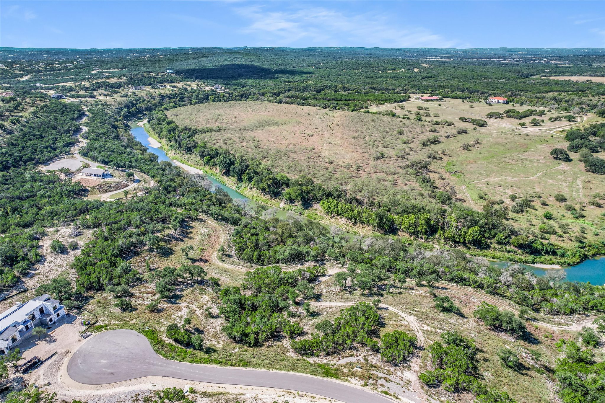 main property photo 11