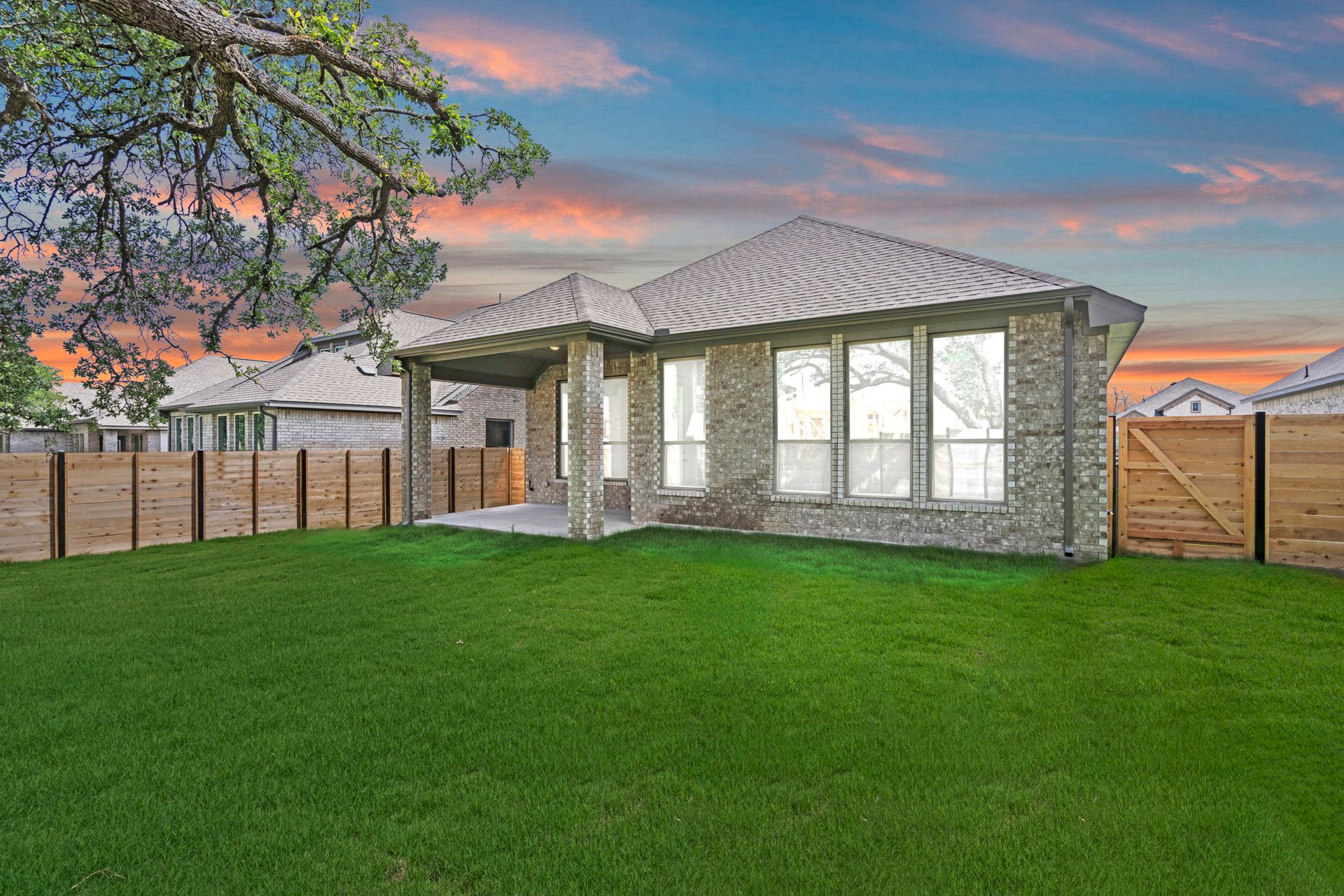 main property photo 22
