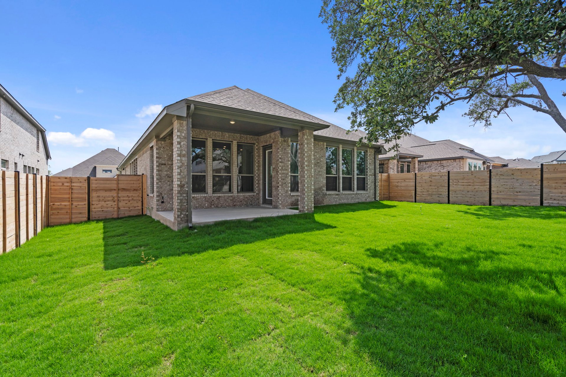 main property photo 24