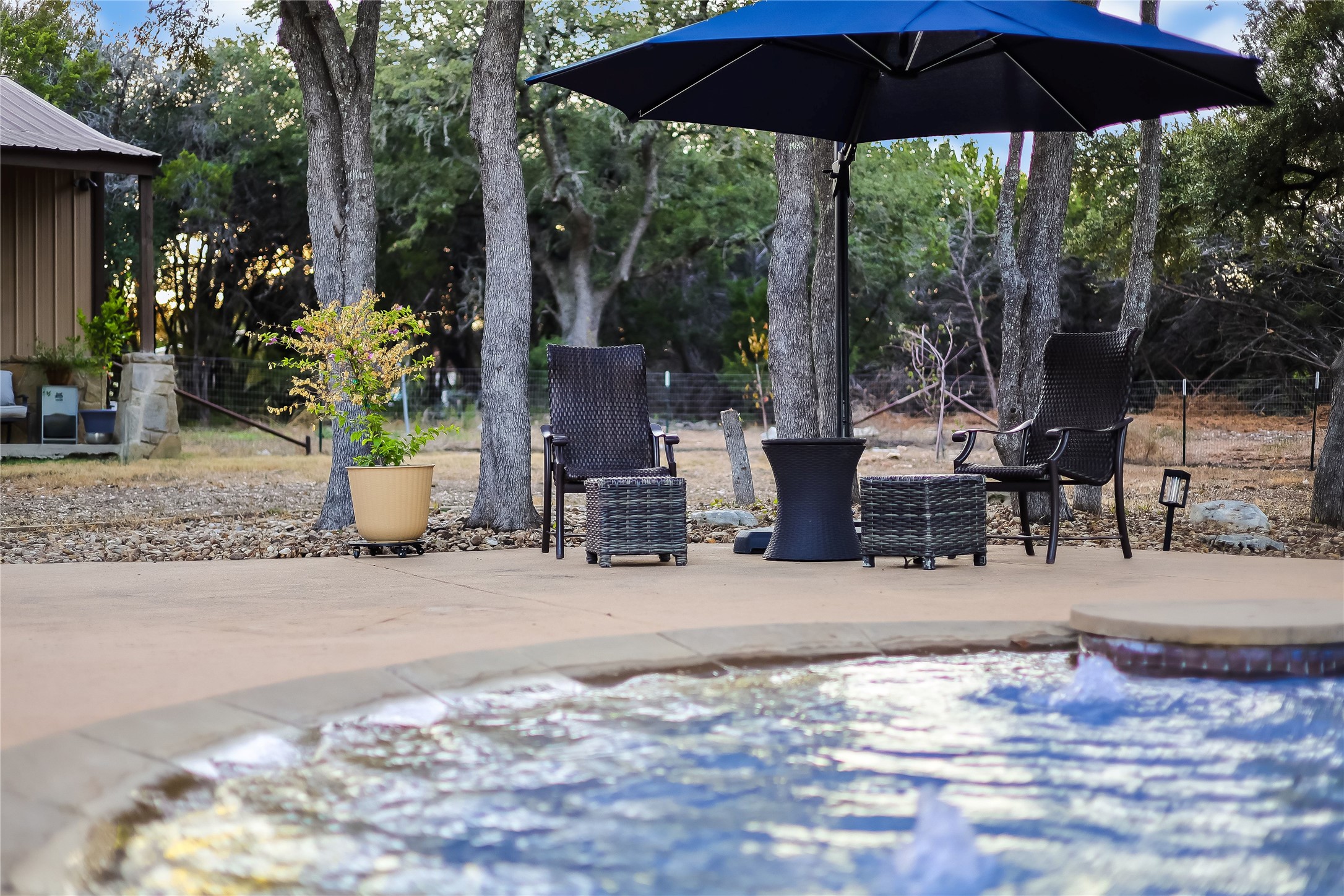 main property photo 32