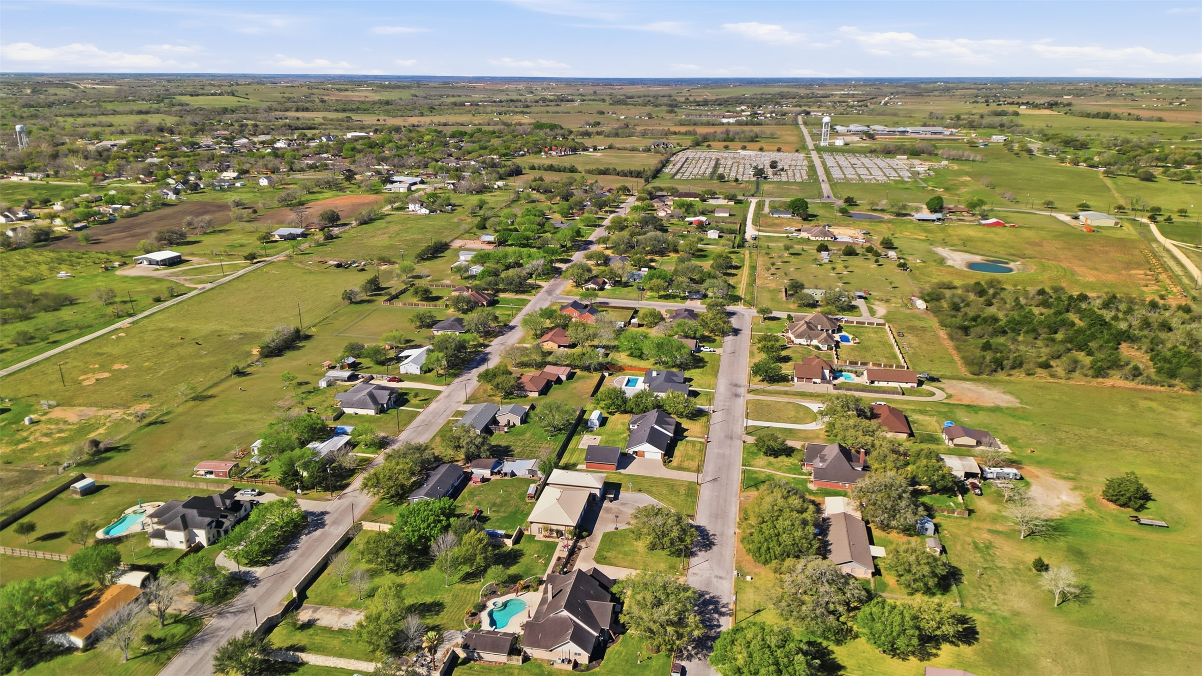main property photo 35