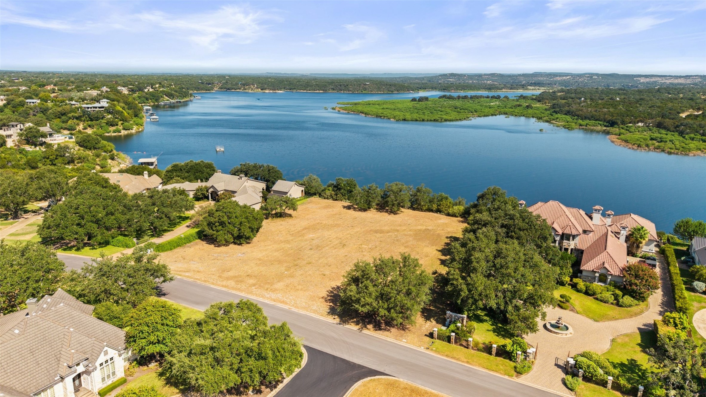 main property photo 7