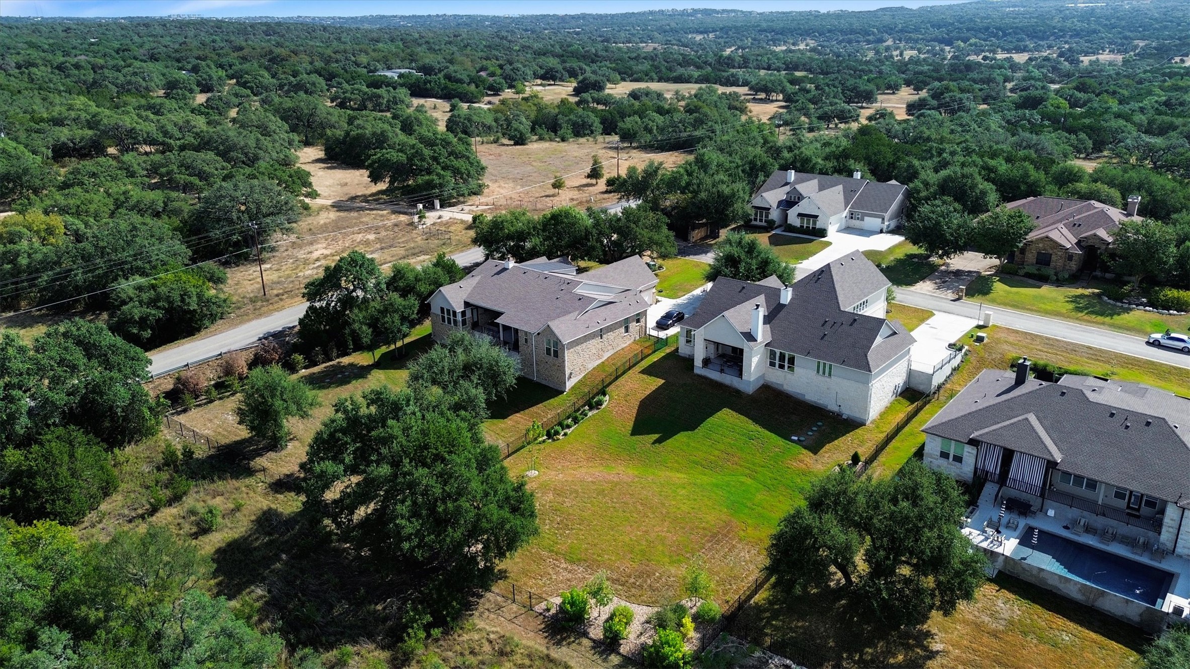 main property photo 37