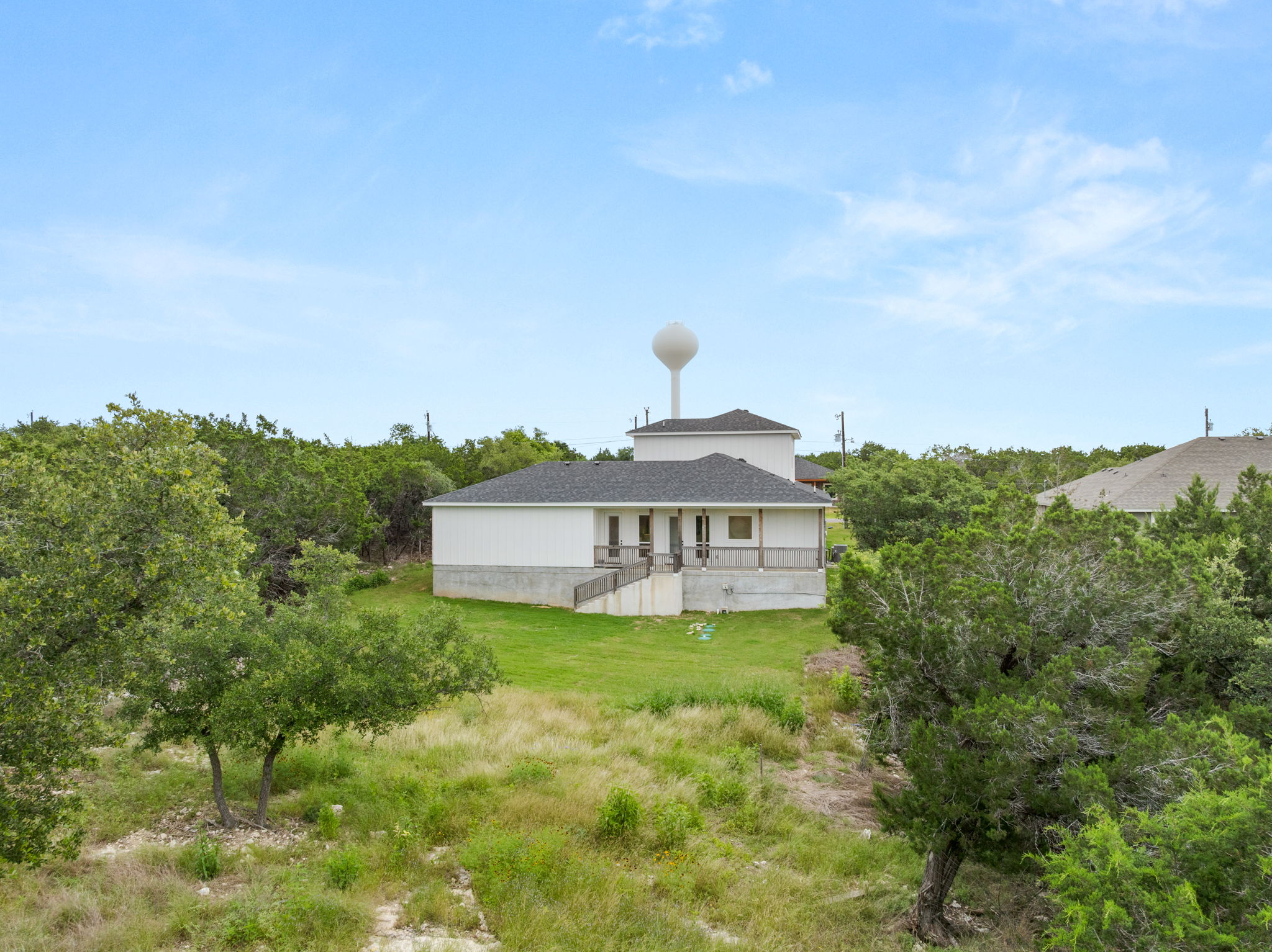 main property photo 37