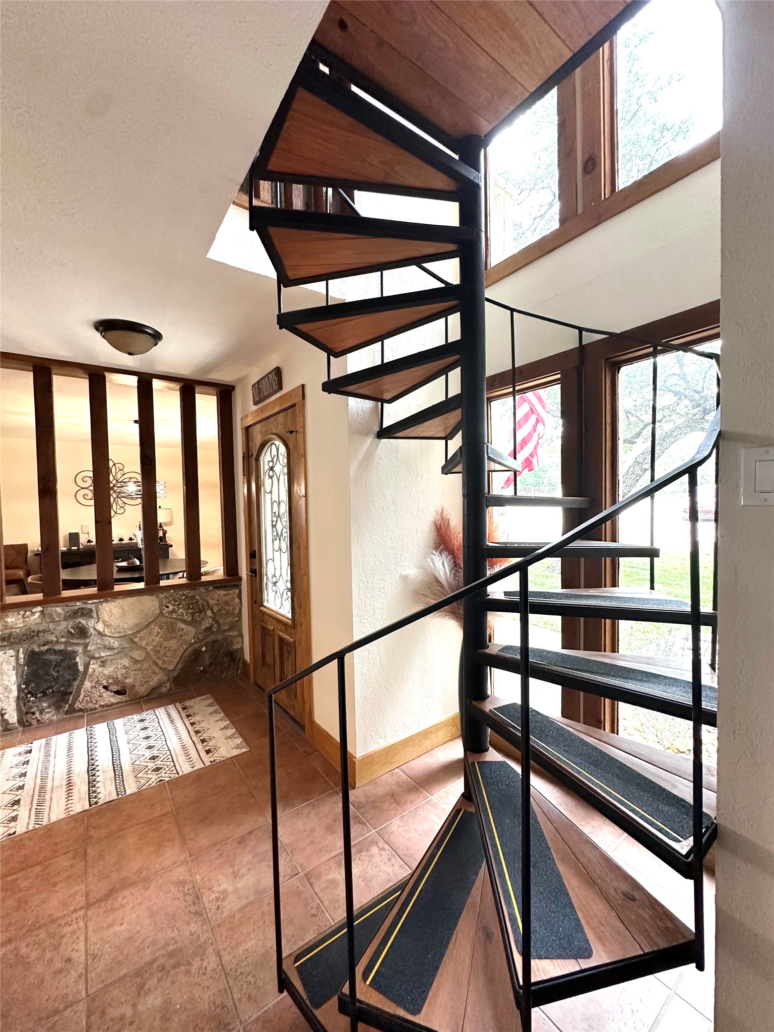 main property photo 12