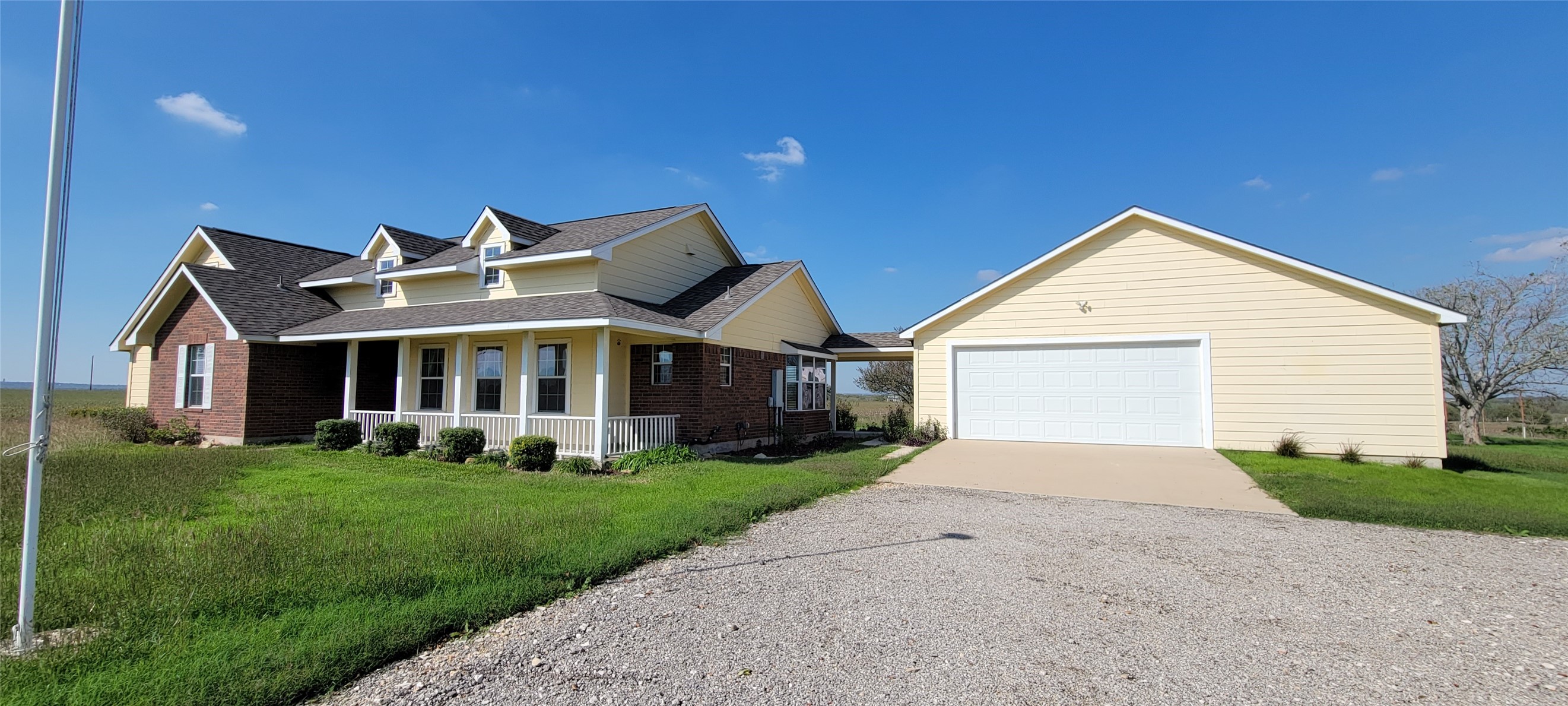 main property photo 25