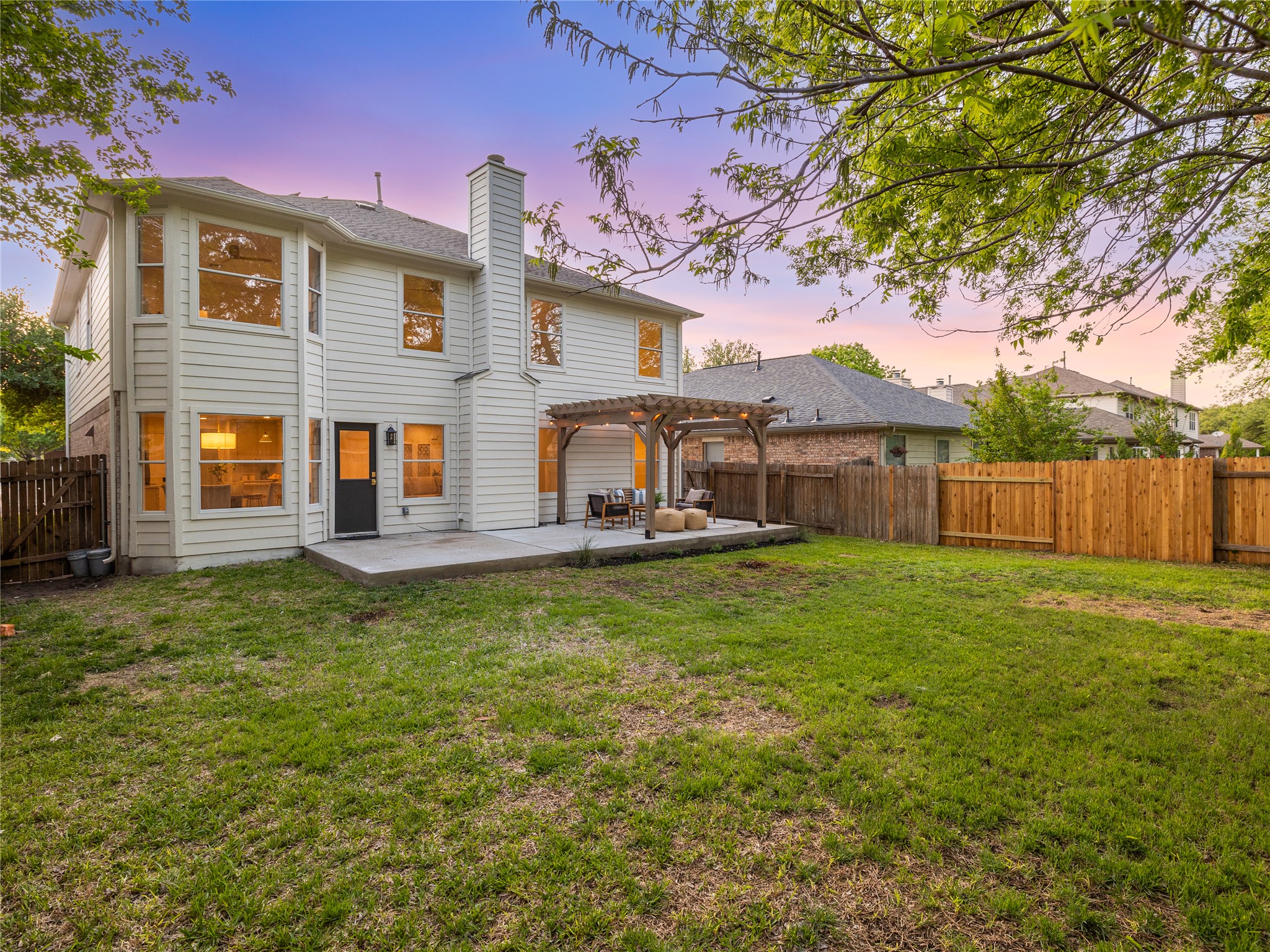 main property photo 34