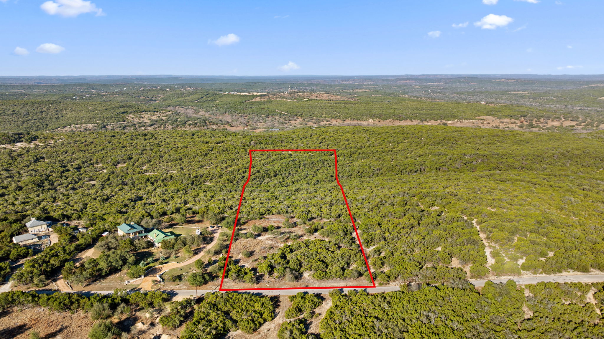 main property photo 4