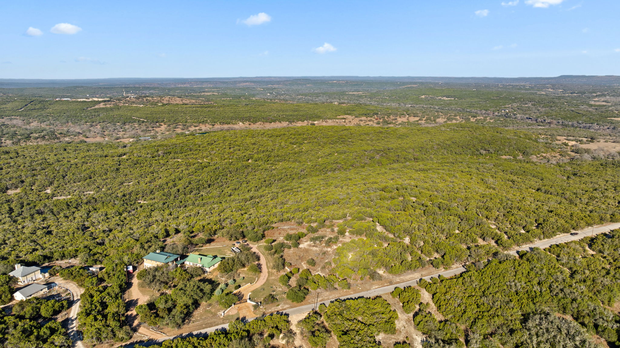 main property photo 8