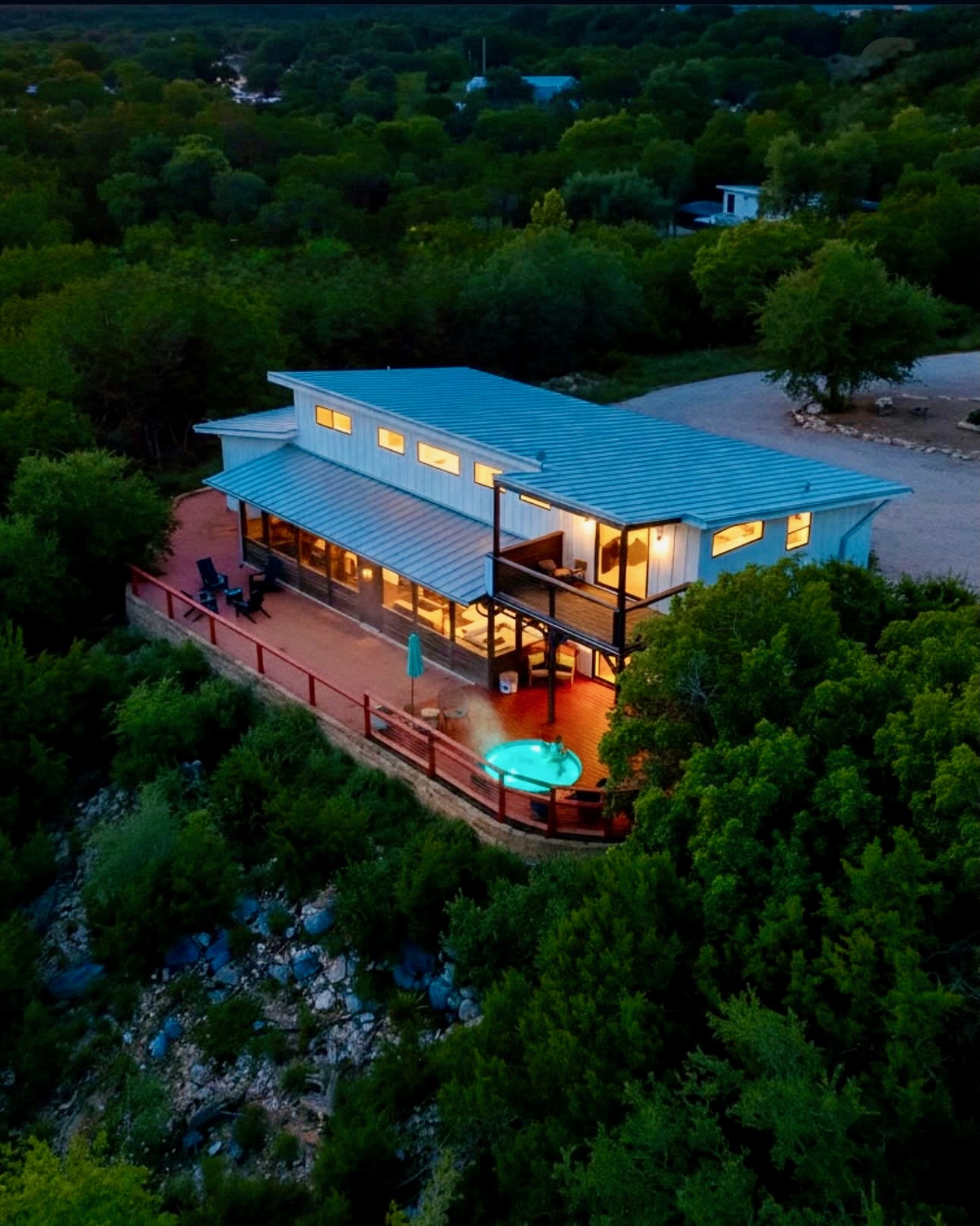 main property photo 8