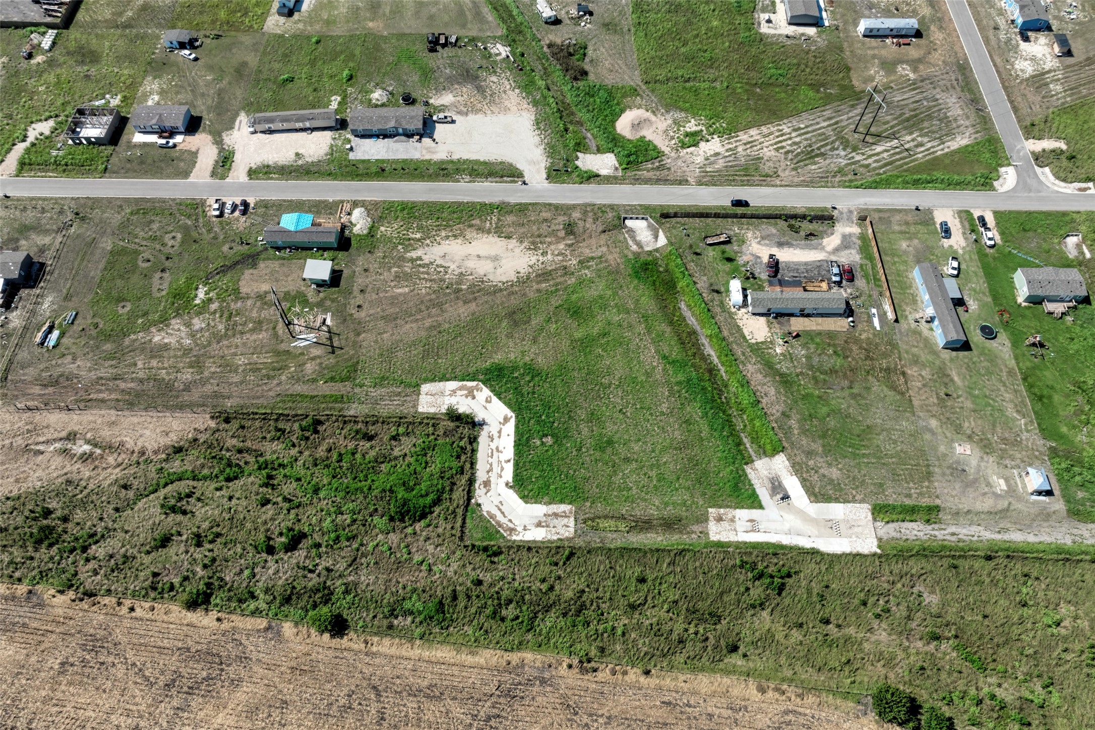 main property photo 11