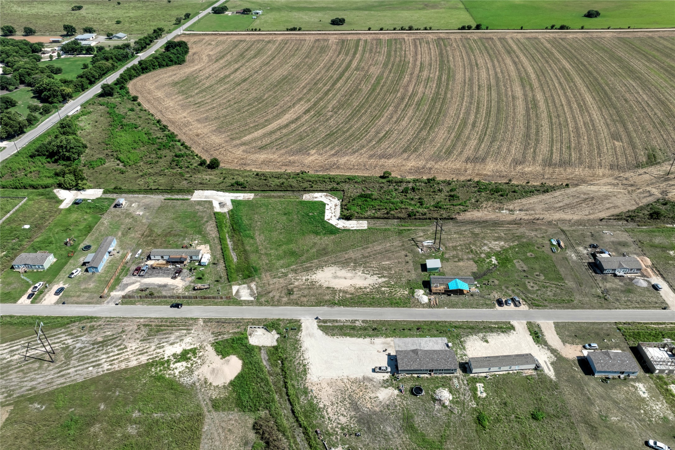 main property photo 7