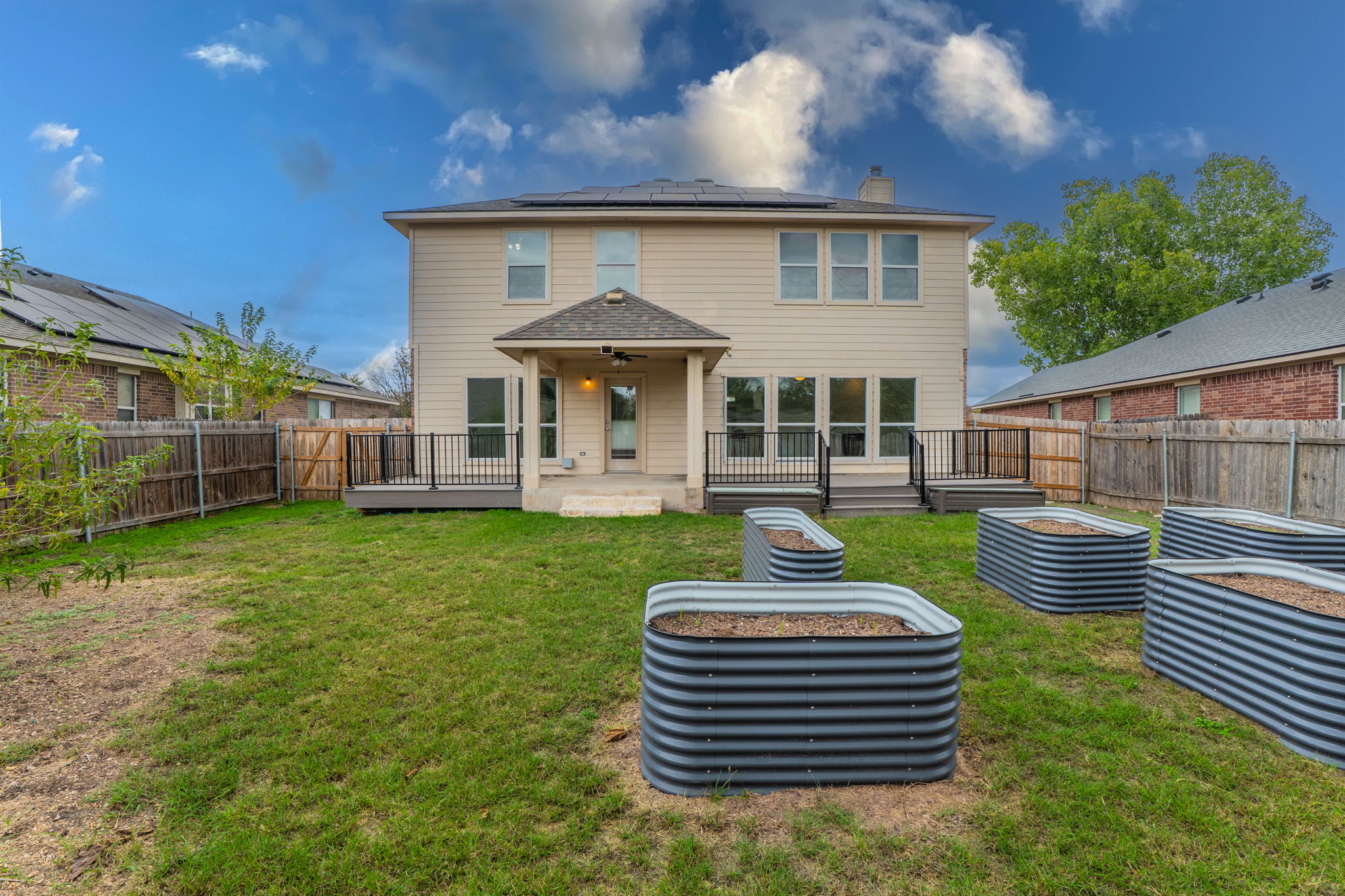 main property photo 29