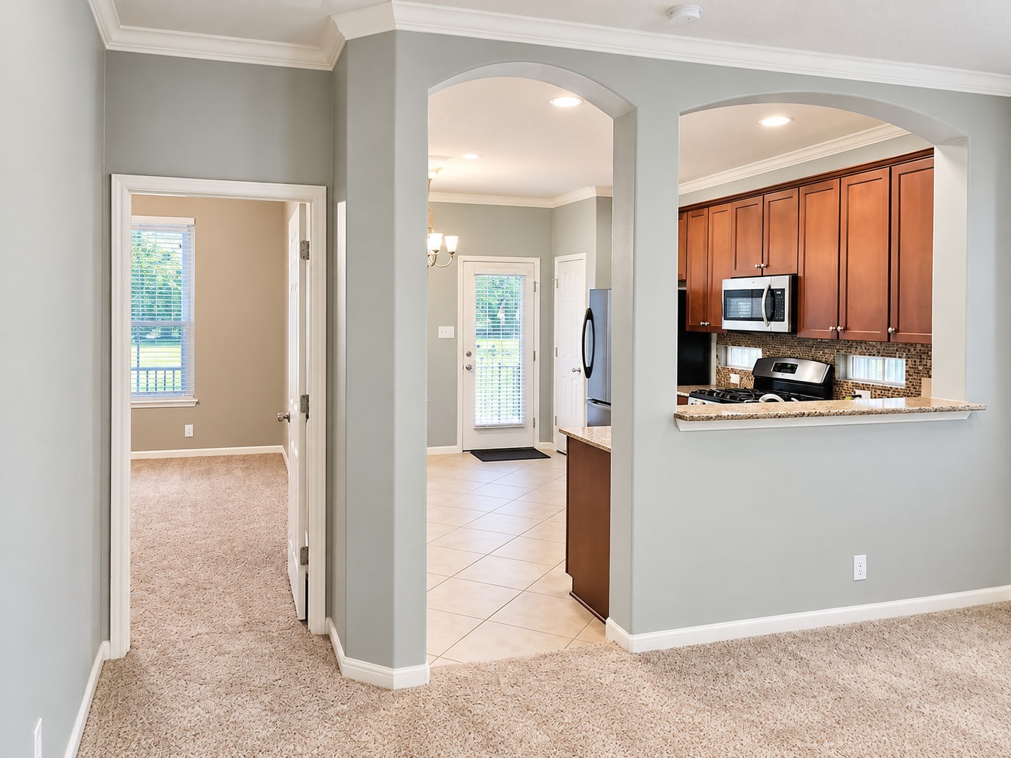main property photo 4