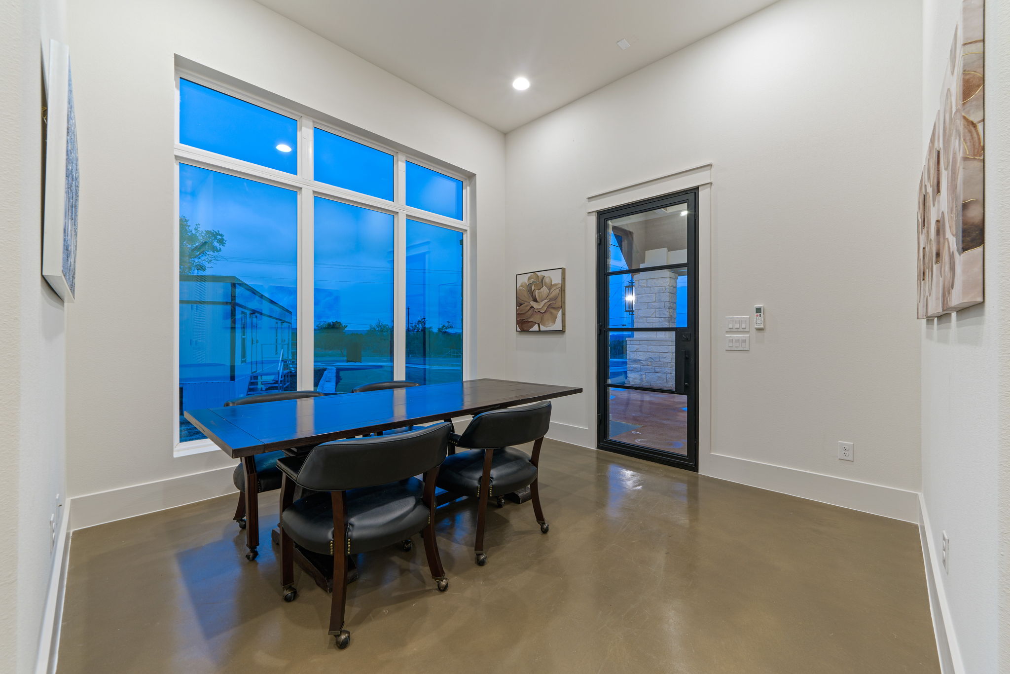 main property photo 32