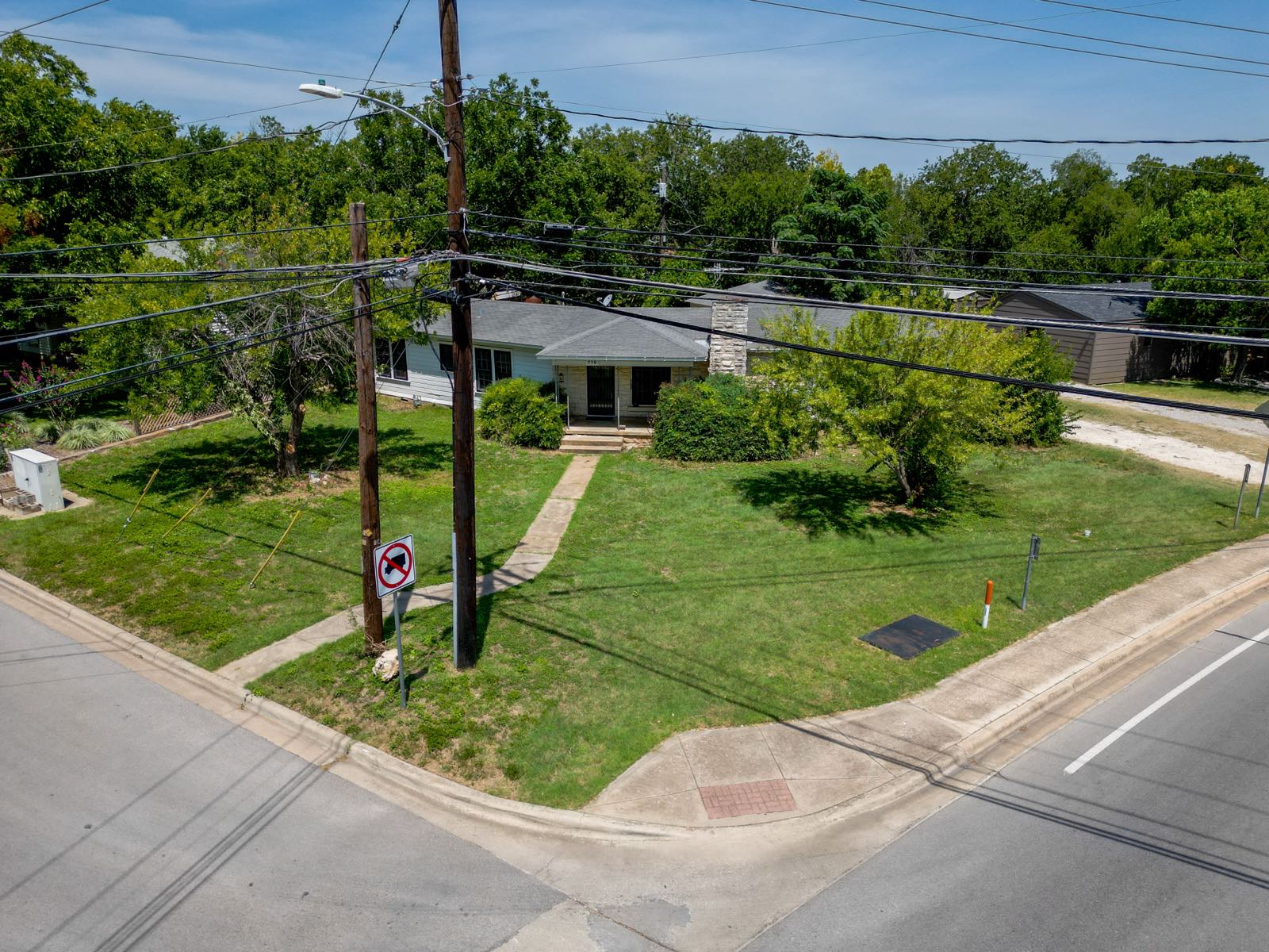 main property photo 20