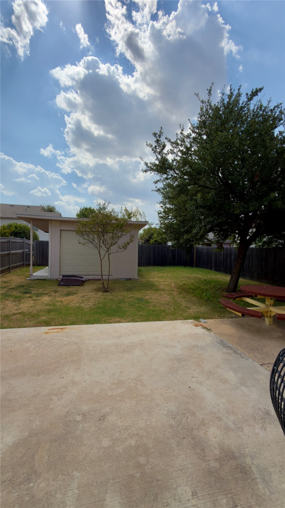 main property photo 18